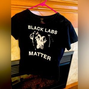 Women’s black short sleeve shirt that says “black labs matter” size medium